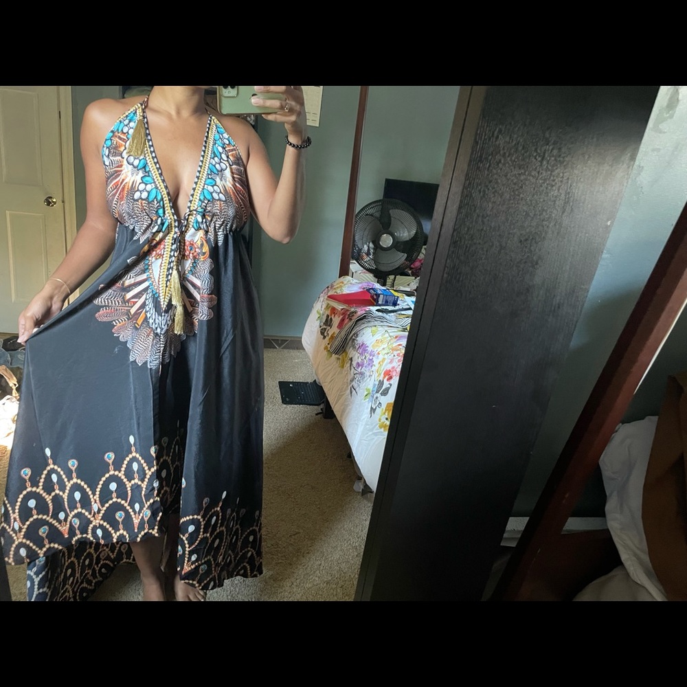 Beautiful low back kaftan dress one size